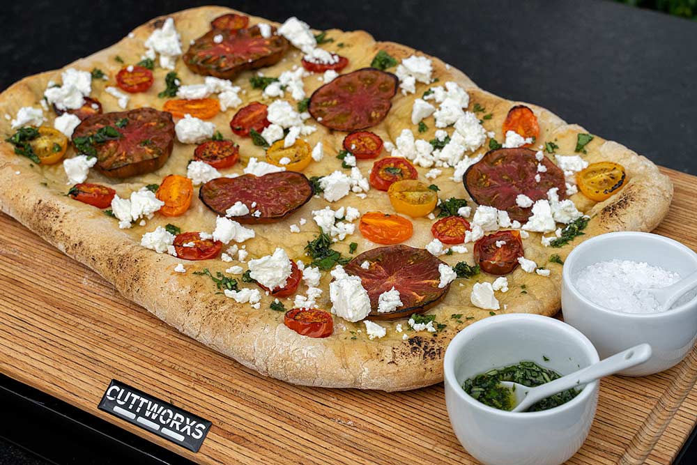 Tomaten Focaccia vom Gasgrill