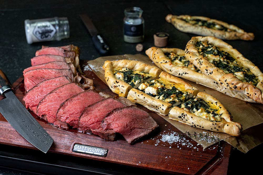 Dry Aged T-Bone Steak mit Pide
