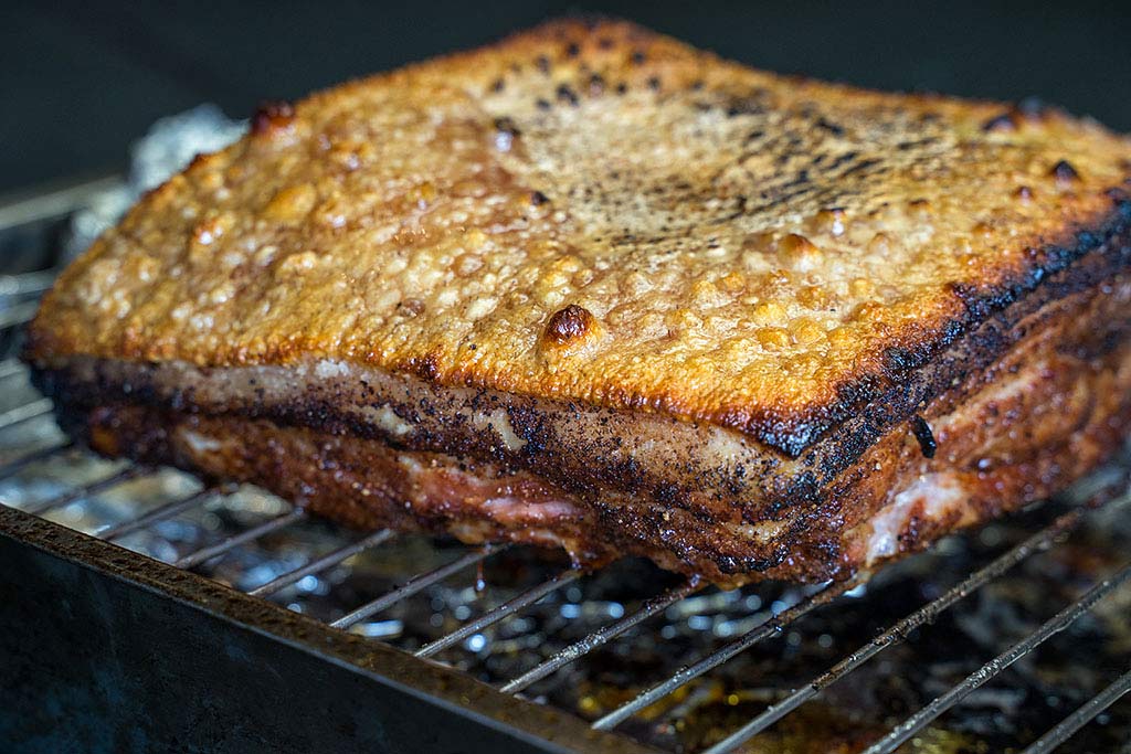 Duroc Schweinebauch mit knuspriger Schwarte