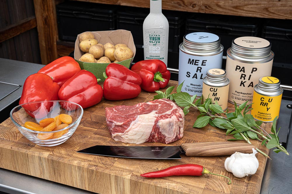 Mojo Rojo mit Rosmarinkartoffeln an US Rib Eye