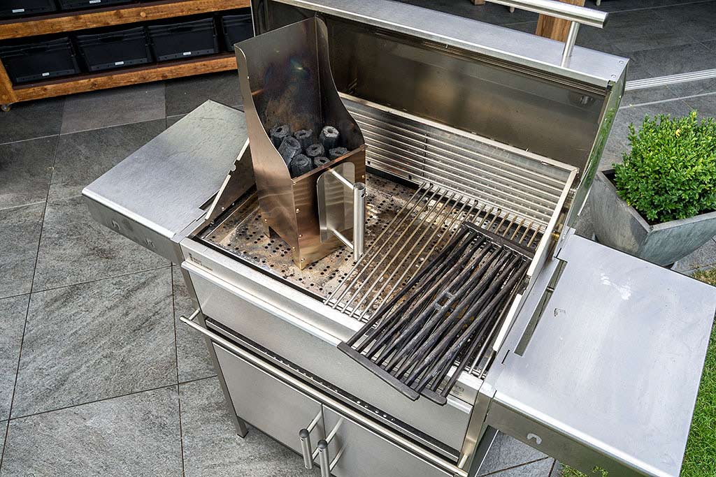 Holzkohlegrill Edelstahl mit Edelstahl Anzündkamin