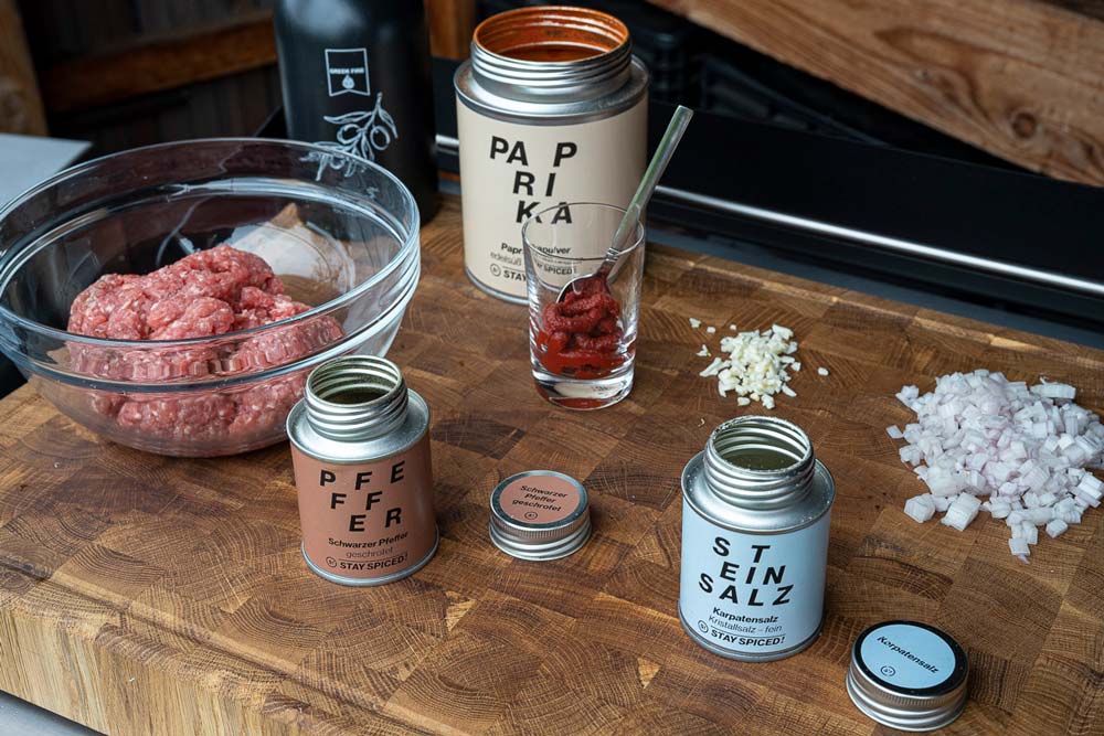 Gewürze bereitstellen