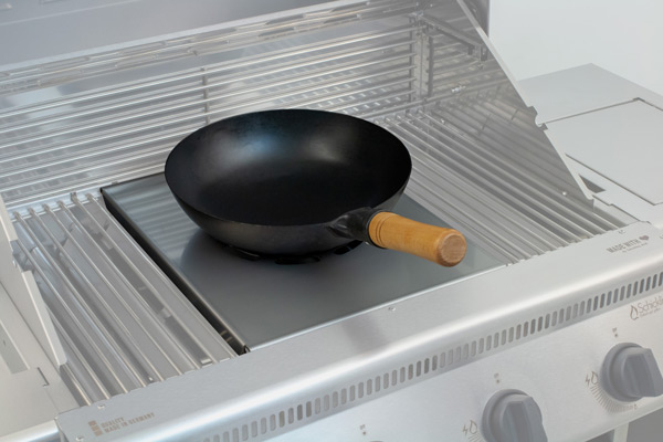 Der modulare Grillrost bietet eine ganze Menge an Grillzubehör