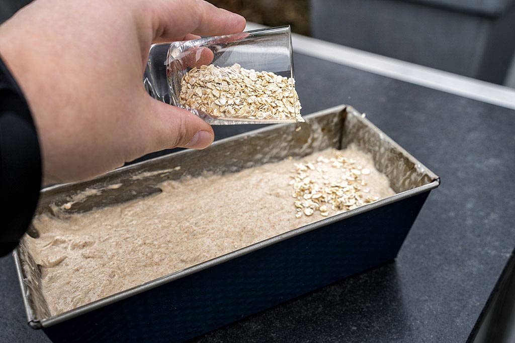 Haferflocken hinzufügen