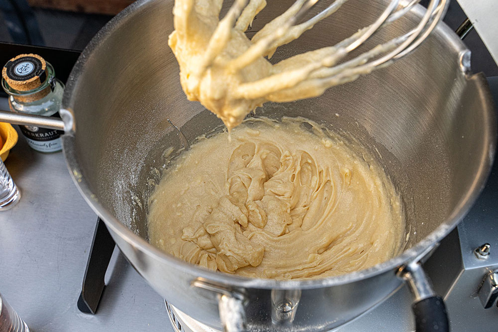 Butter und Mehl hinzufügen