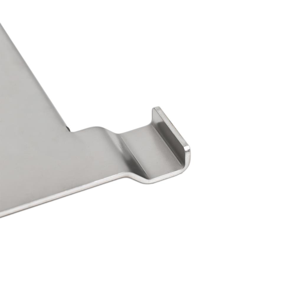 Mit diesen Haken wird der Halter einfach in die zweite Grillebene deines Grills eingehängt