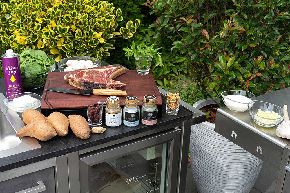 Gefüllte Süßkartoffeln und Cote de Boeuf