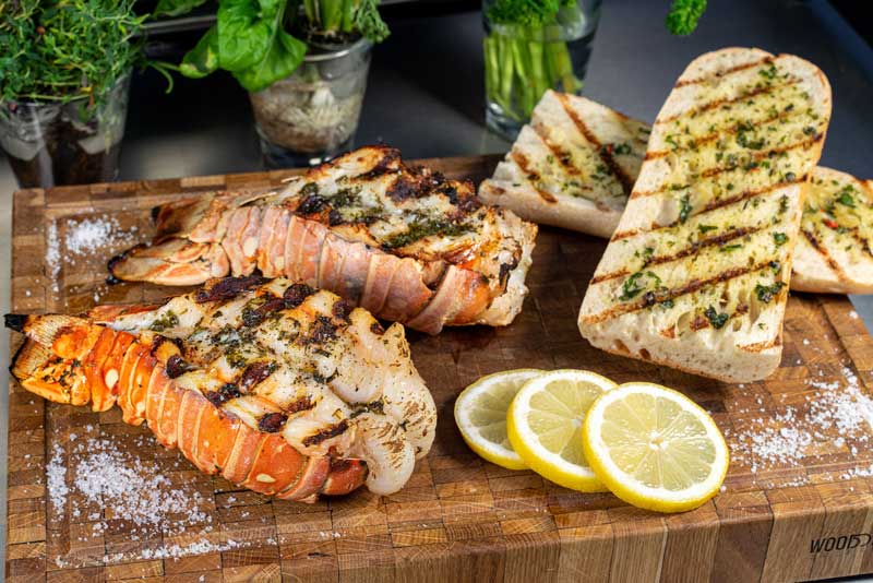 LANGUSTENSCHWÄNZE MIT KRÄUTERBAGUETTE