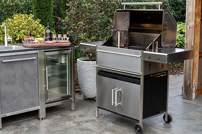 Für unser heutiges Grillrezept verwenden wir unseren Edelstahl Holzkohlegrill Premio XL 2