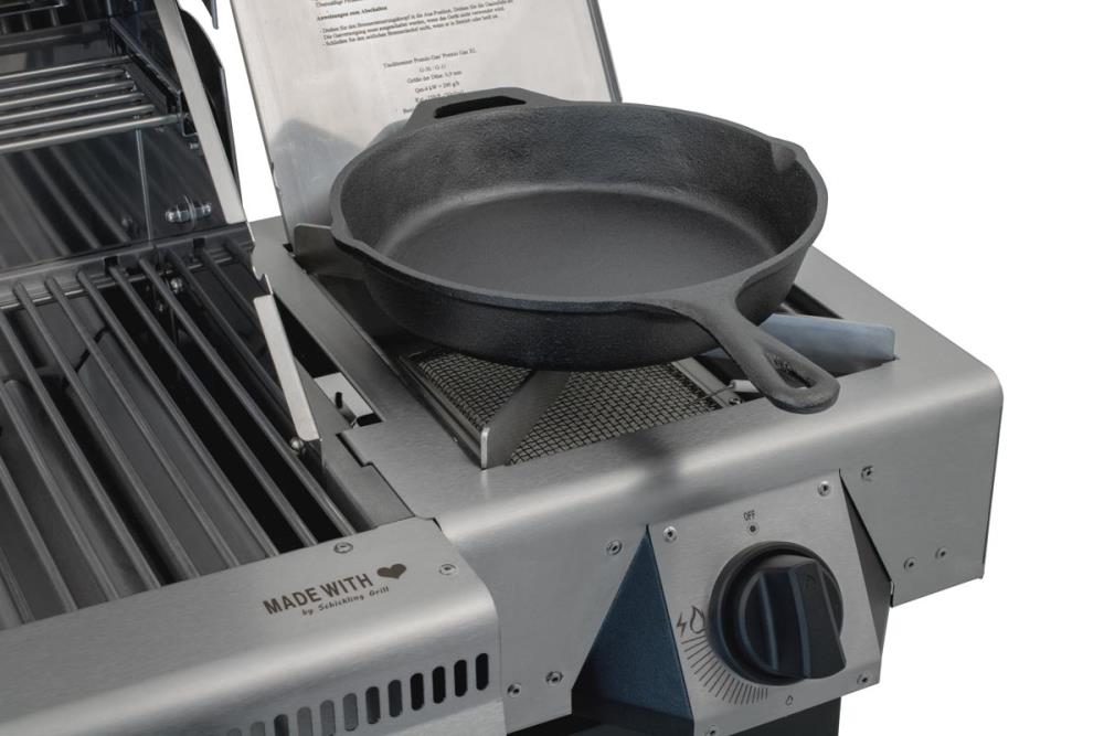 Die flache Seite ist ideal für Töpfe und Pfannen