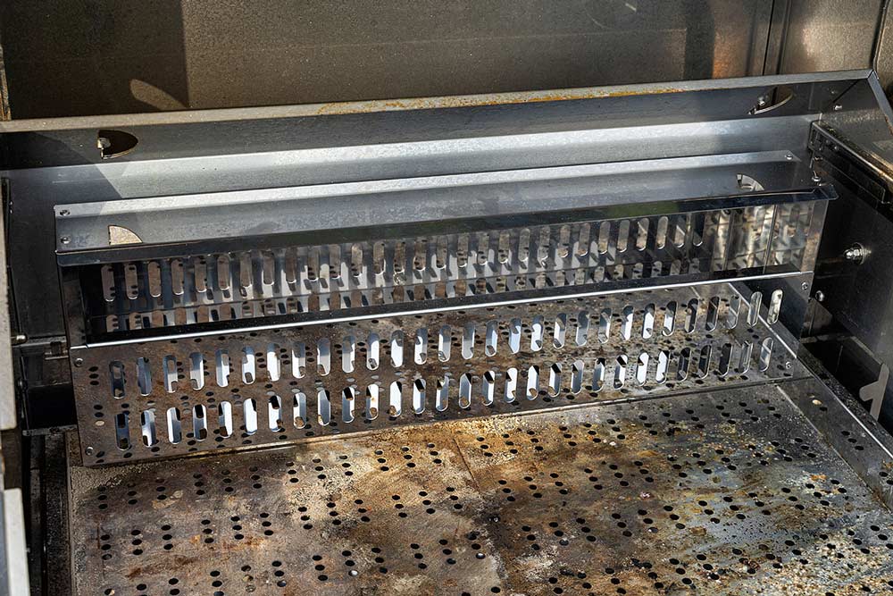 Holzkohle Backburner für den Drehspieß