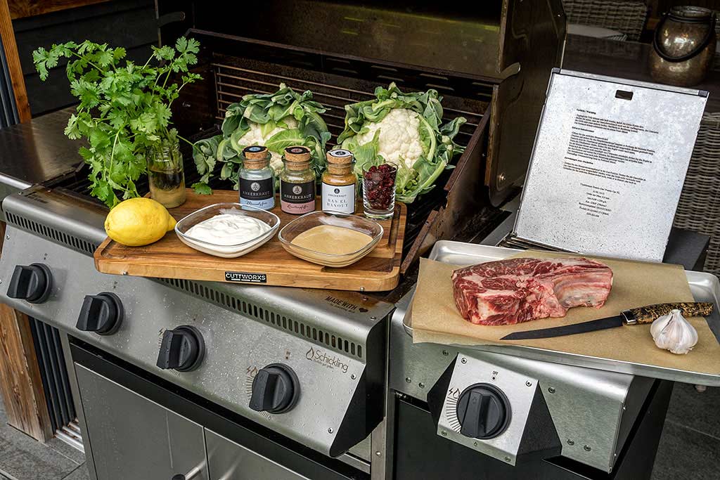 Cowboy Steak mit Blumenkohl-Steaks