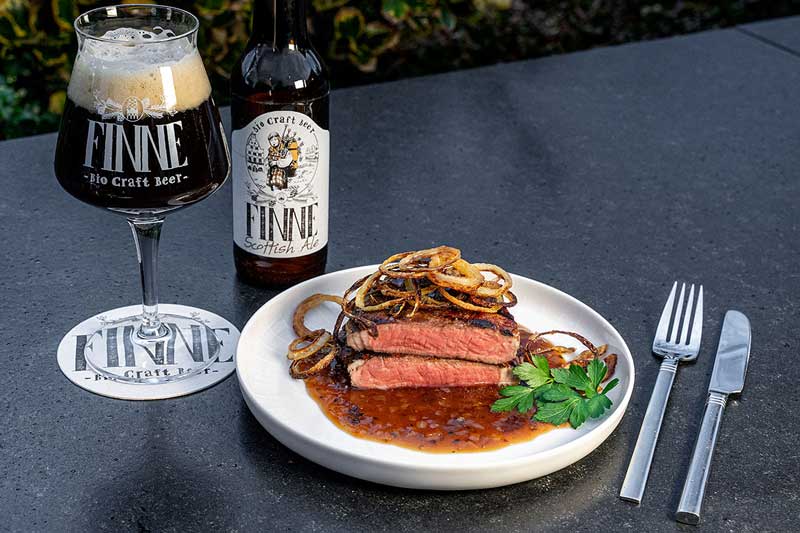 Argentinisches Roastbeef mit Zwiebel-Bier Sauce