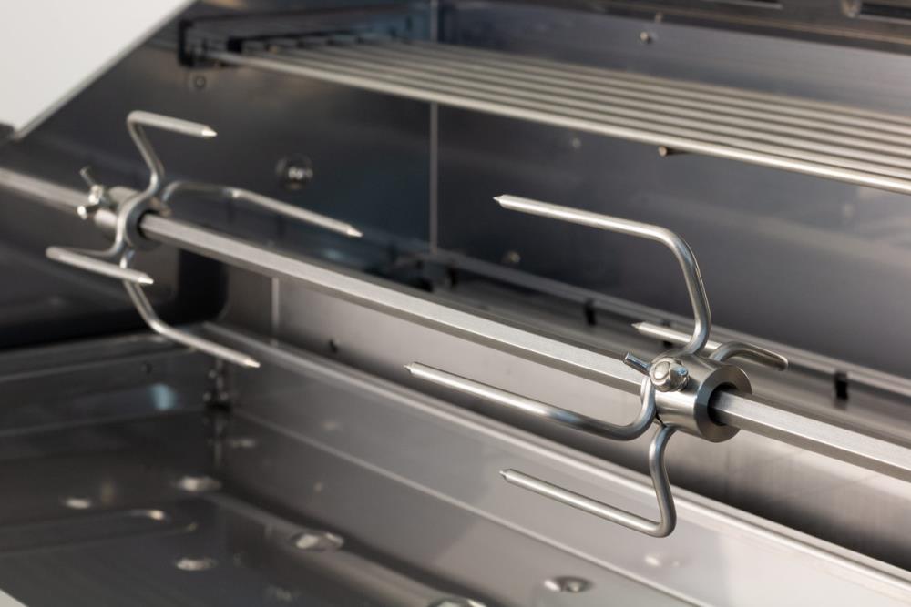 Fleischklammern halten das Grillgut an Ort und Stelle