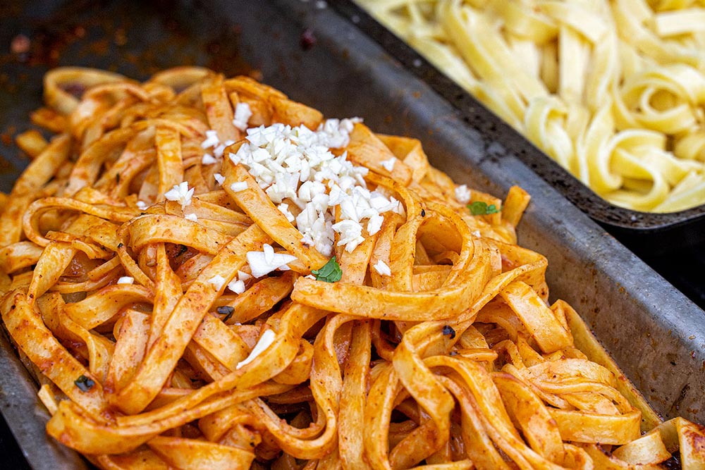 Tagliatelle unterheben