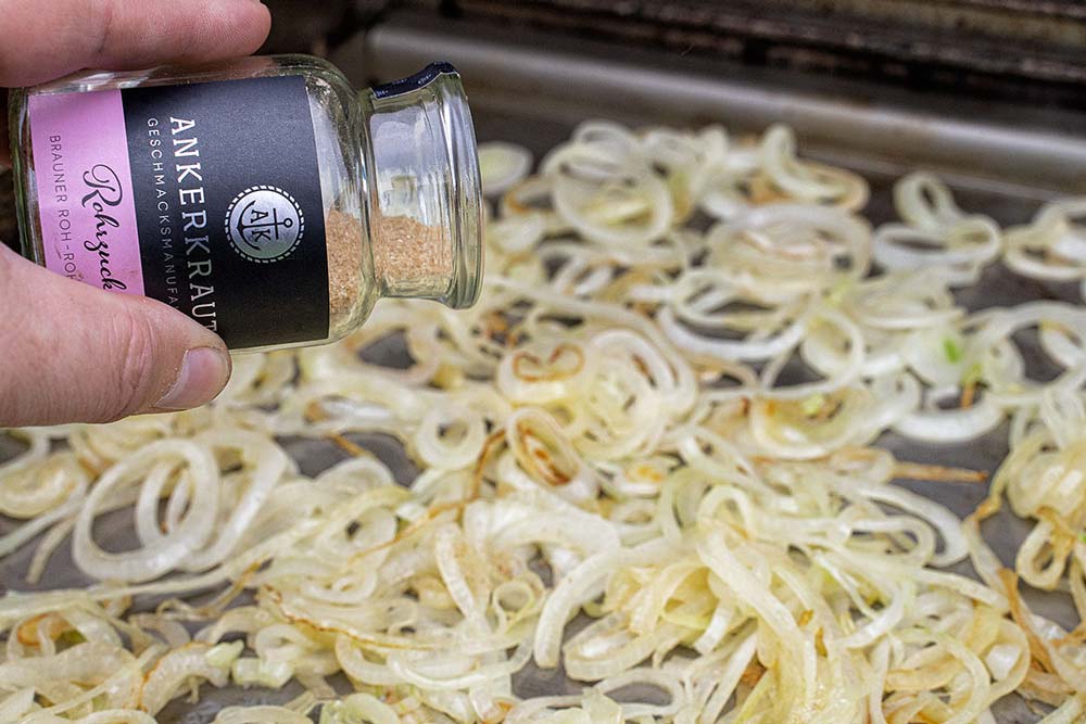 Zwiebeln karamellisieren