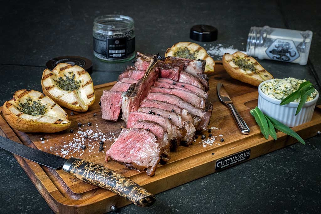 Grillrezept: US T-Bone Steak an Williams Birne mit Estragon Butter