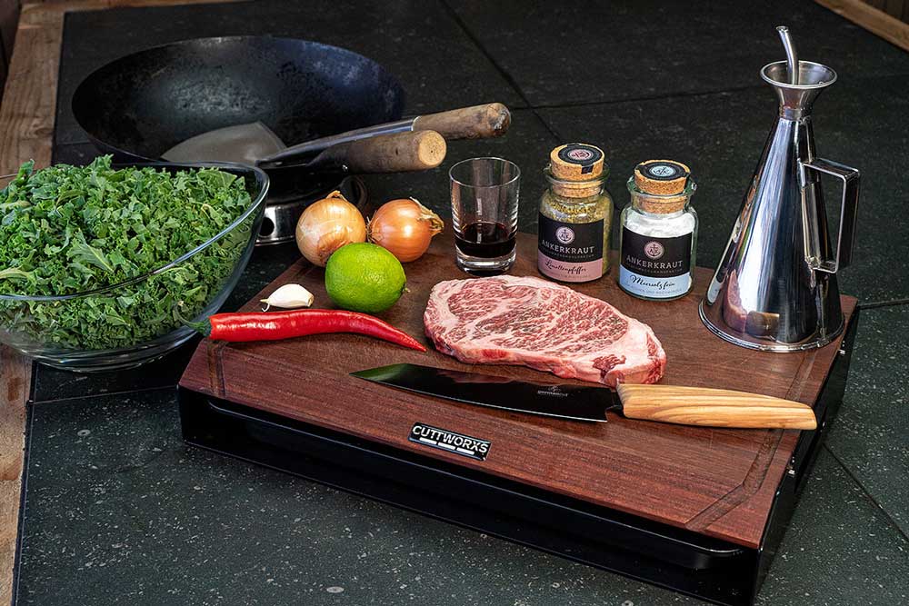 Australian Wagyu Roastbeef an Asia Grünkohl