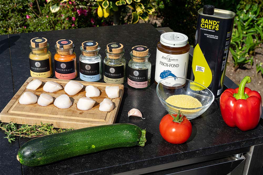 Scallops an Couscous mit Gemüse